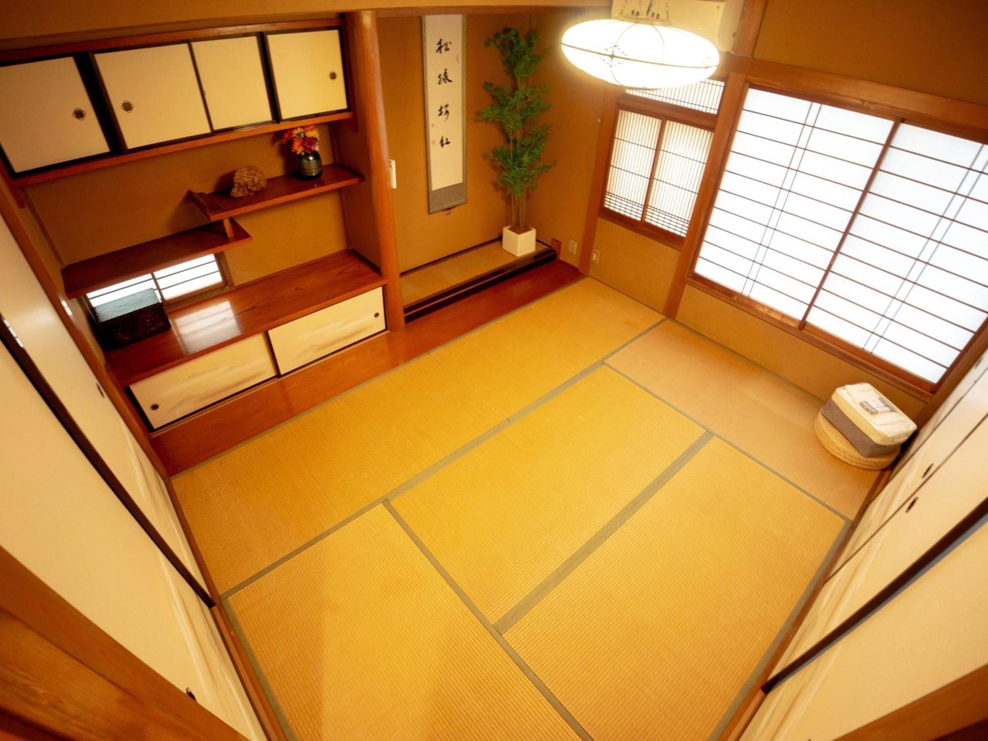 Family Or Business Travel 20 Percent Off 20 Guests 144sqm Free Ikebukuro Shuttle 2 Kitchens Bathrooms 4 Bedrooms *
